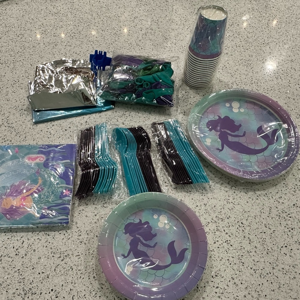 Mermaid Birthday Party Supplies (Serves 10) Plates Cups Balloon Garland